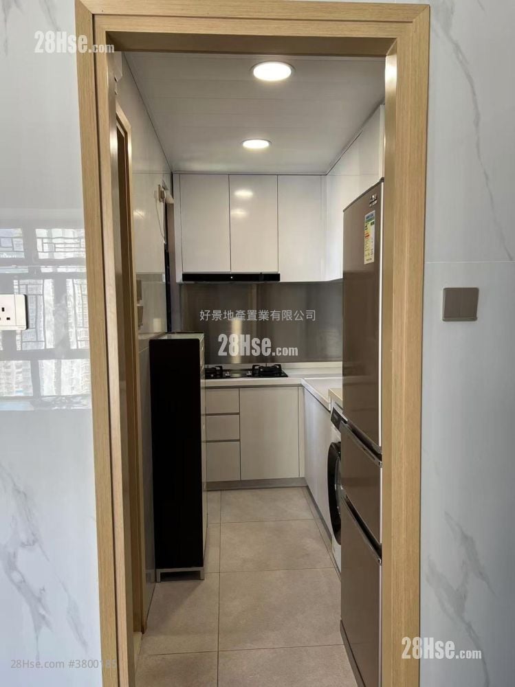 Skyline Plaza Rental 2 Bedrooms , 1 Bathroom 415 ft²