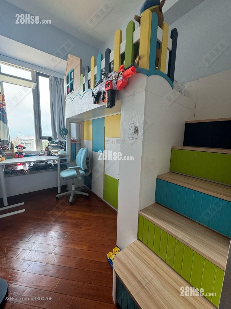 御金国峯 售盘 4 房 , 3 浴室 1,614 平方尺