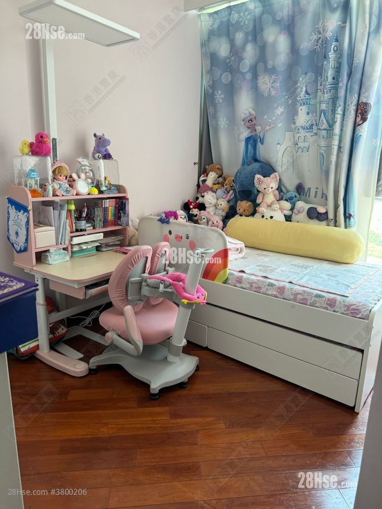 御金国峯 售盘 4 房 , 3 浴室 1,614 平方尺