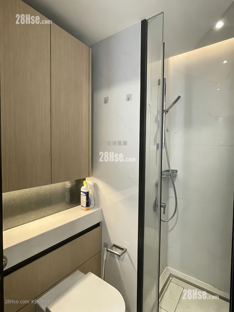 Eltanin Square Mile Rental Studio , 1 Bathroom 203 ft²