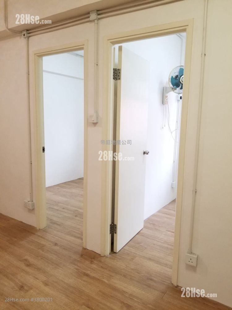 东庐大楼 售盘 2 房 , 1 浴室 393 平方尺