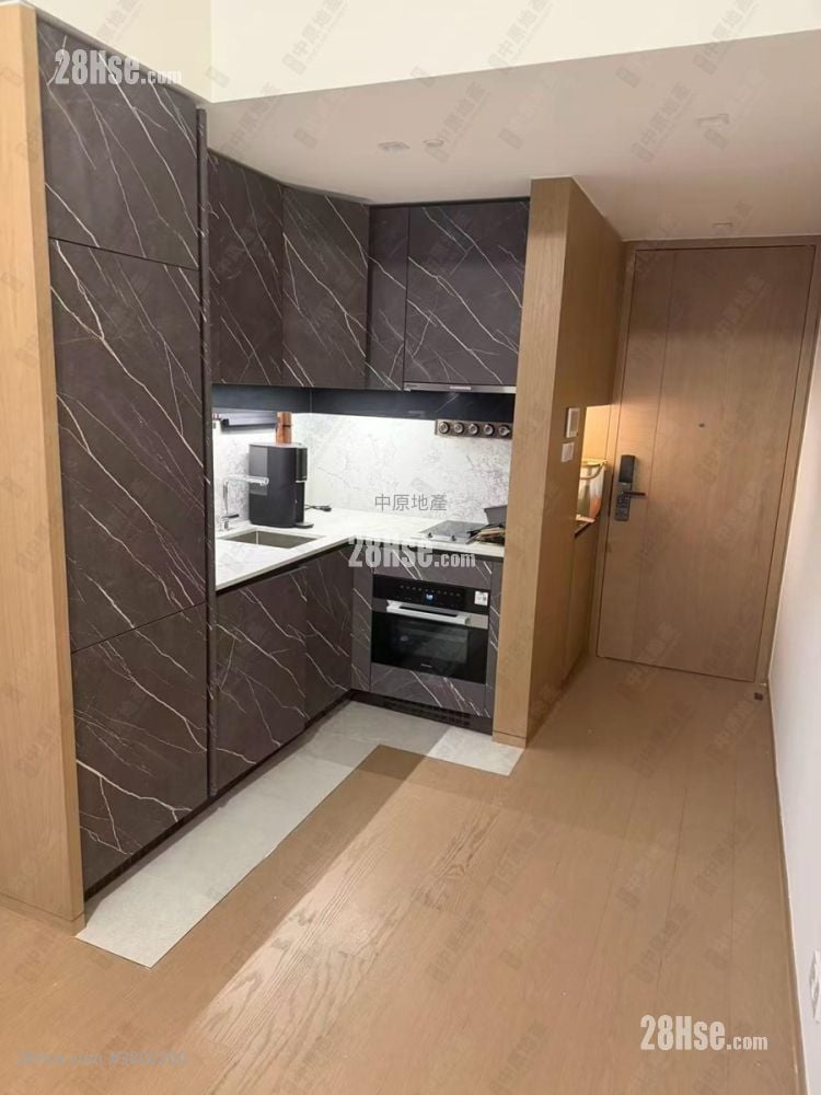 Onmantin Rental 1 Bedroom , 1 Bathroom 377 ft²