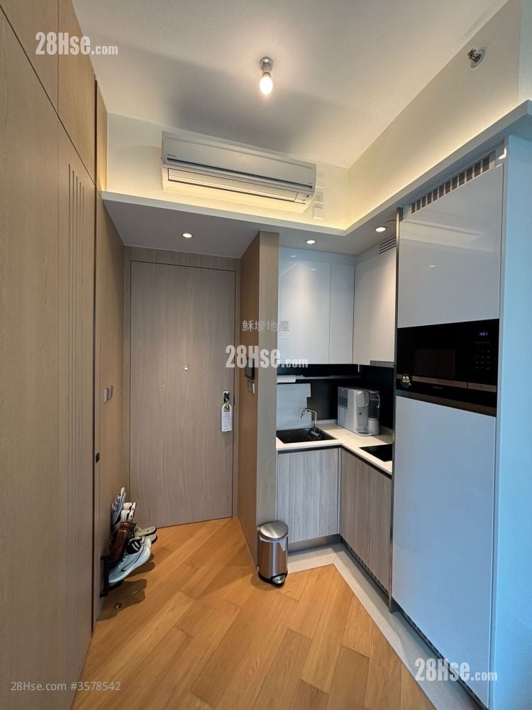 One Soho Rental 1 Bedroom , 1 Bathroom 308 ft²