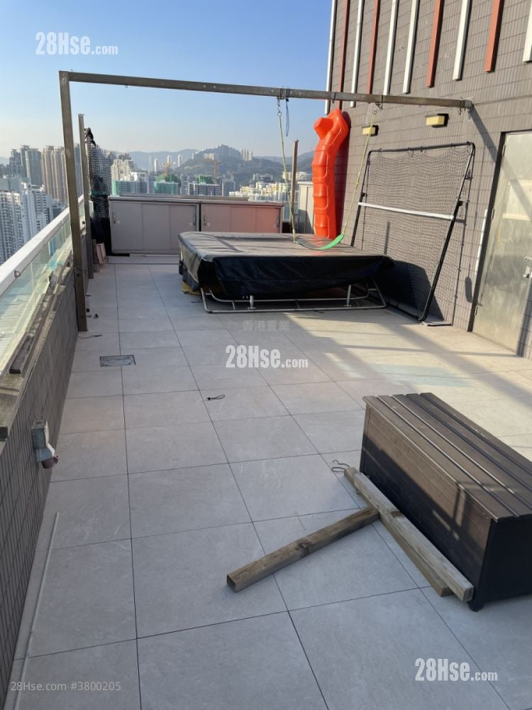 Park One Sell 4 Bedrooms 783 ft²