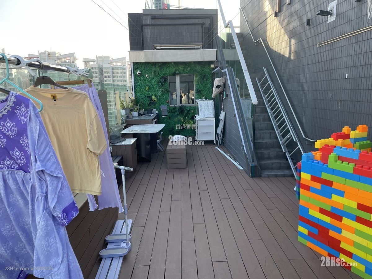 Park One Sell 4 Bedrooms 783 ft²