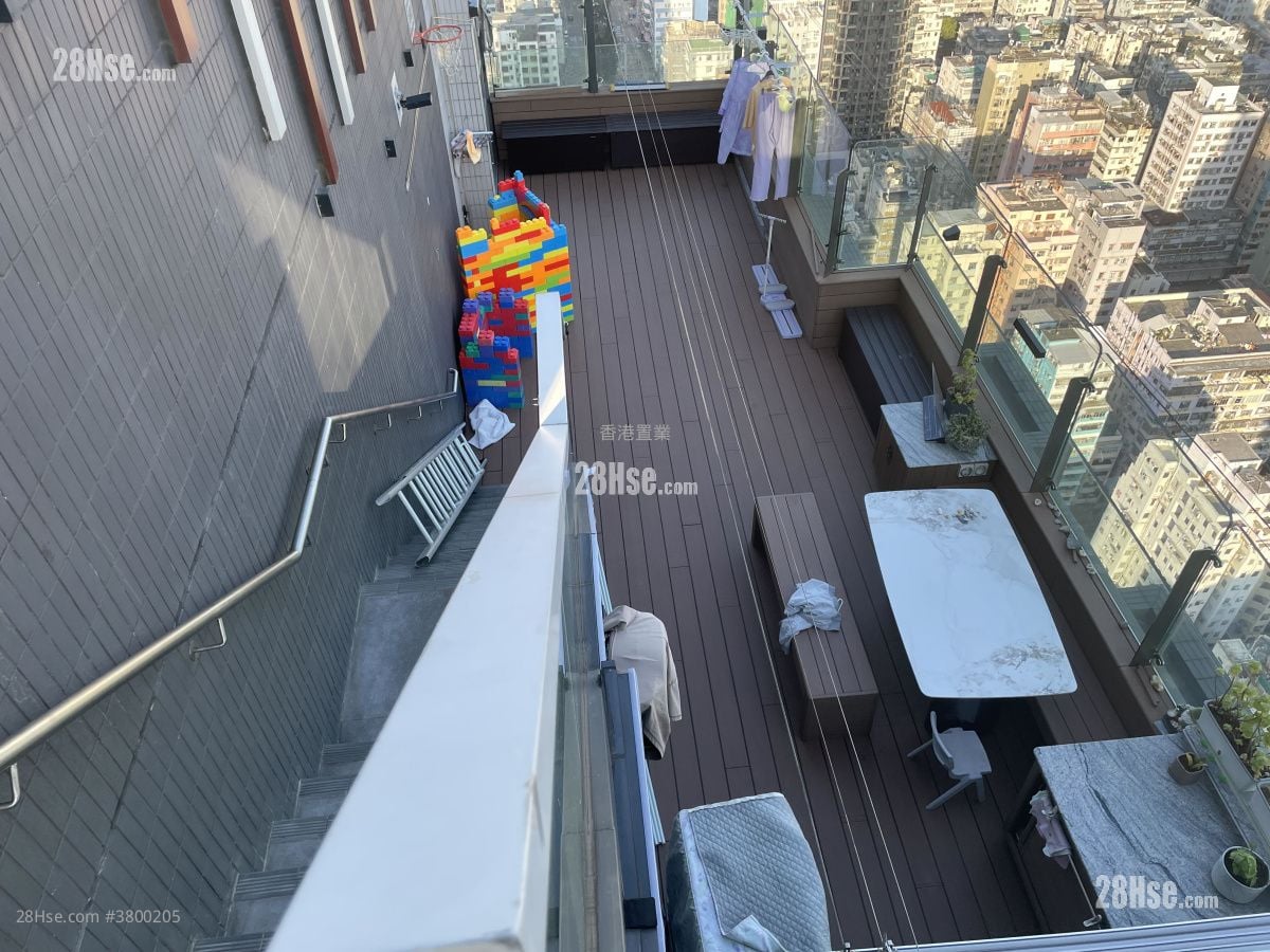 Park One Sell 4 Bedrooms 783 ft²