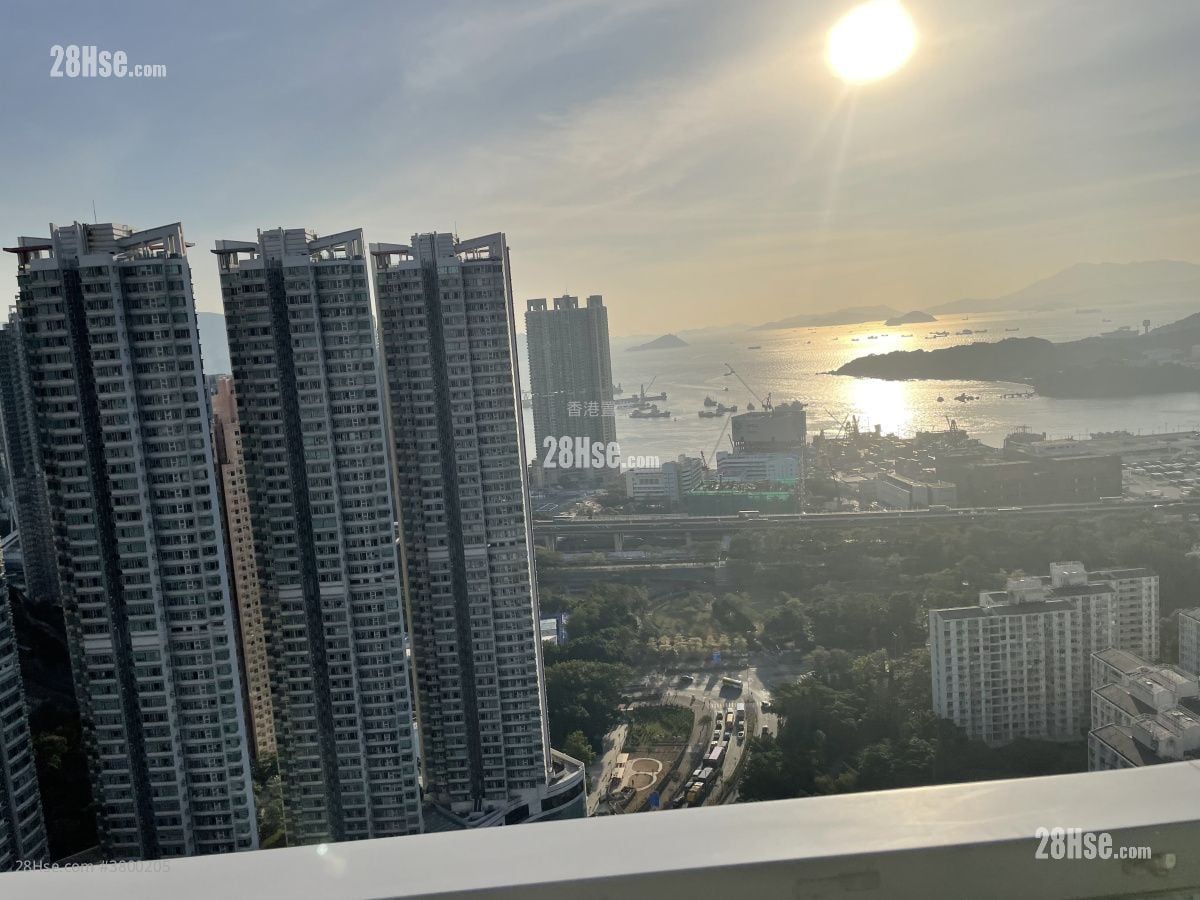 Park One Sell 4 Bedrooms 783 ft²