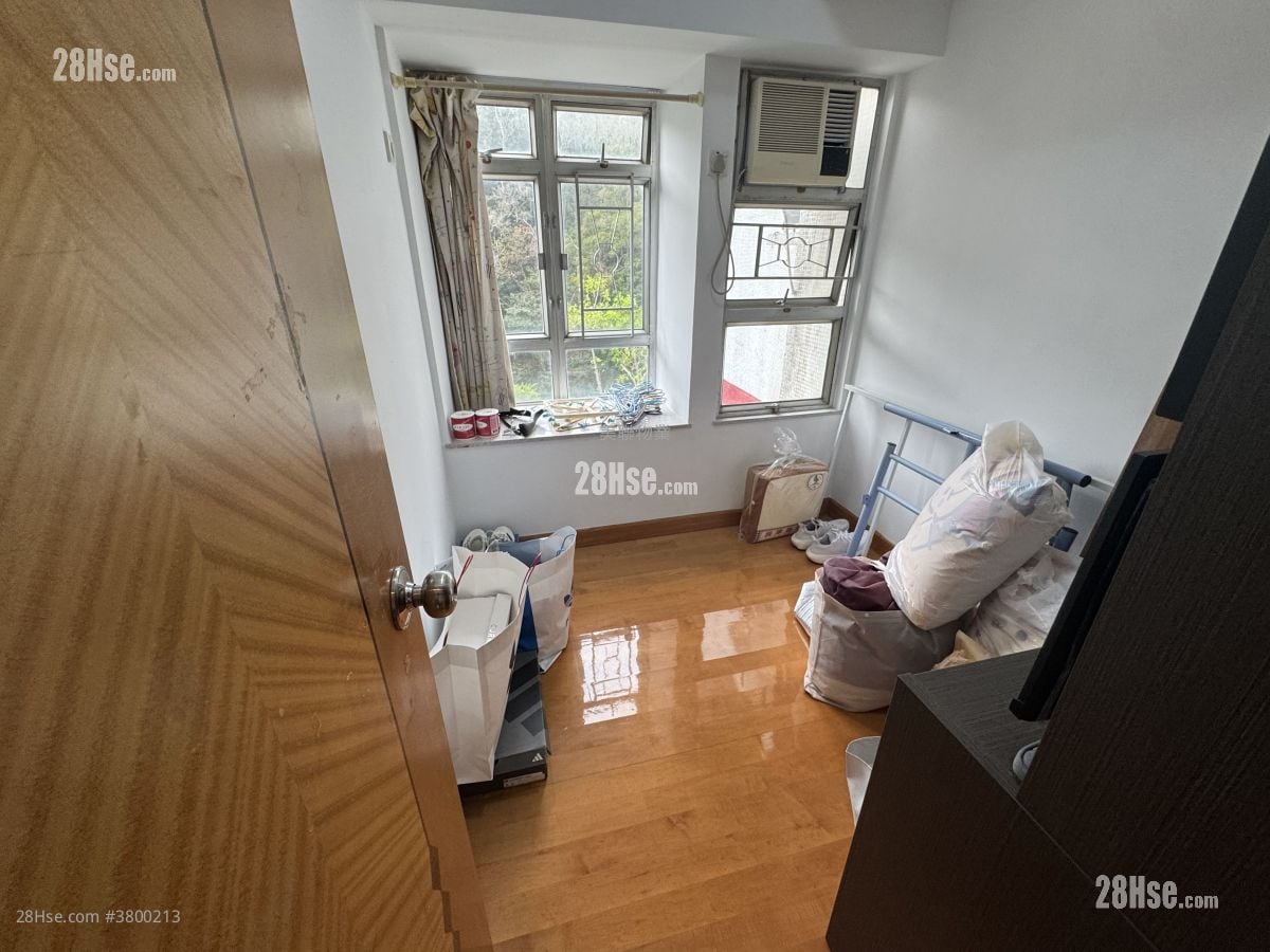 荃景花园 售盘 3 房 529 平方尺