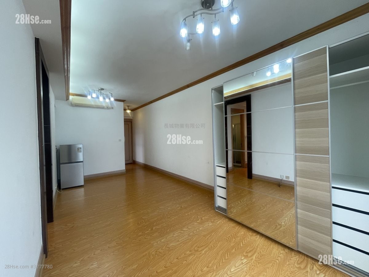 逸桦园 售盘 3 房 , 2 浴室 752 平方尺