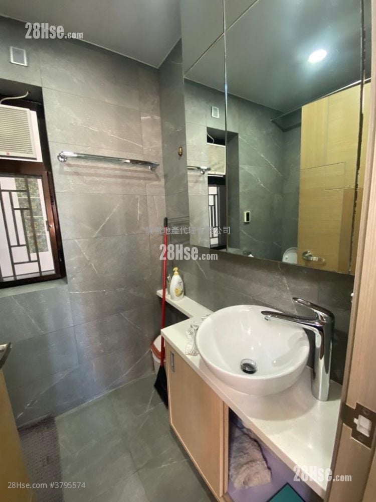 Fortress Metro Tower Rental 2 Bedrooms , 1 Bathroom 407 ft²