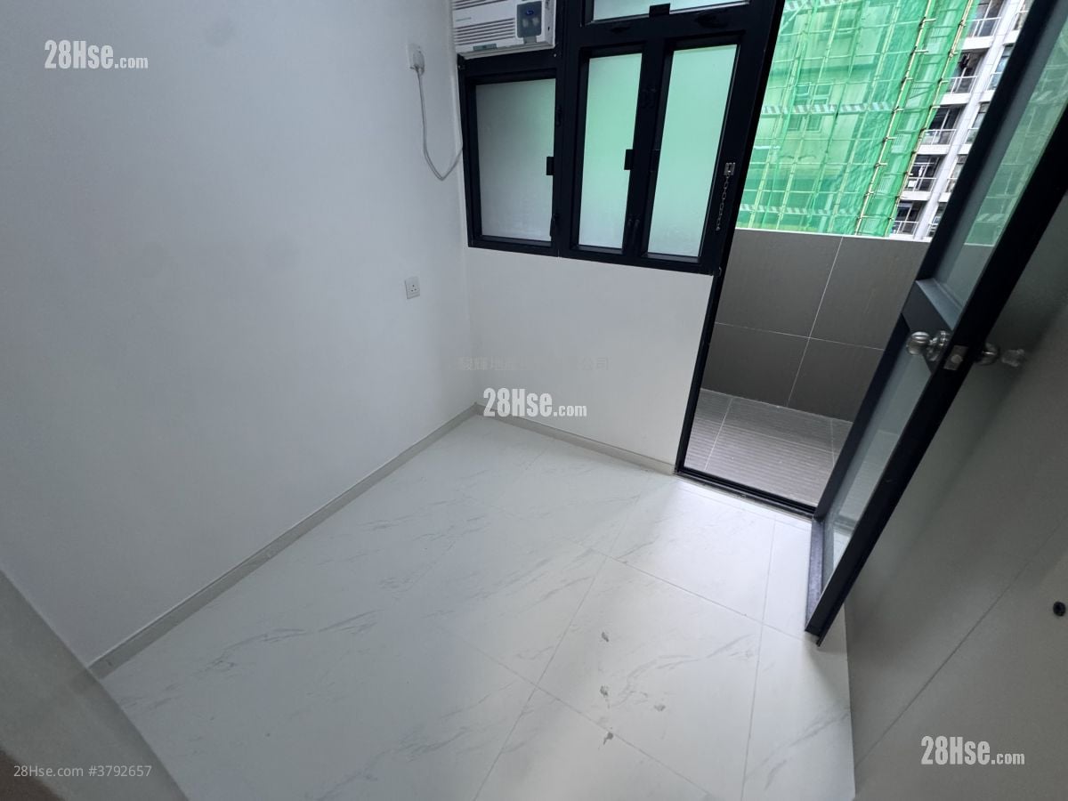 千岁大厦 租盘 2 房 , 1 浴室 300 平方尺