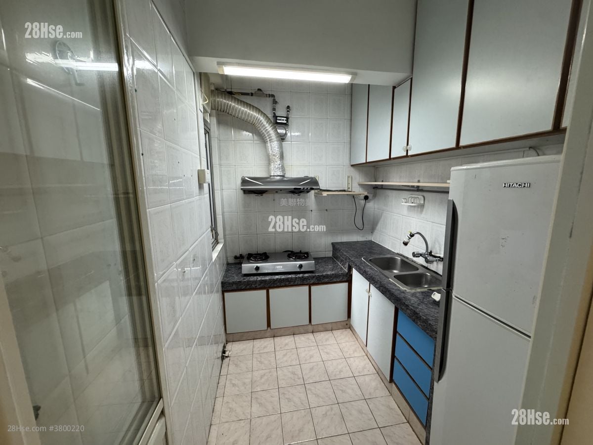 Tsuen King Garden Sell 2 Bedrooms 435 ft²