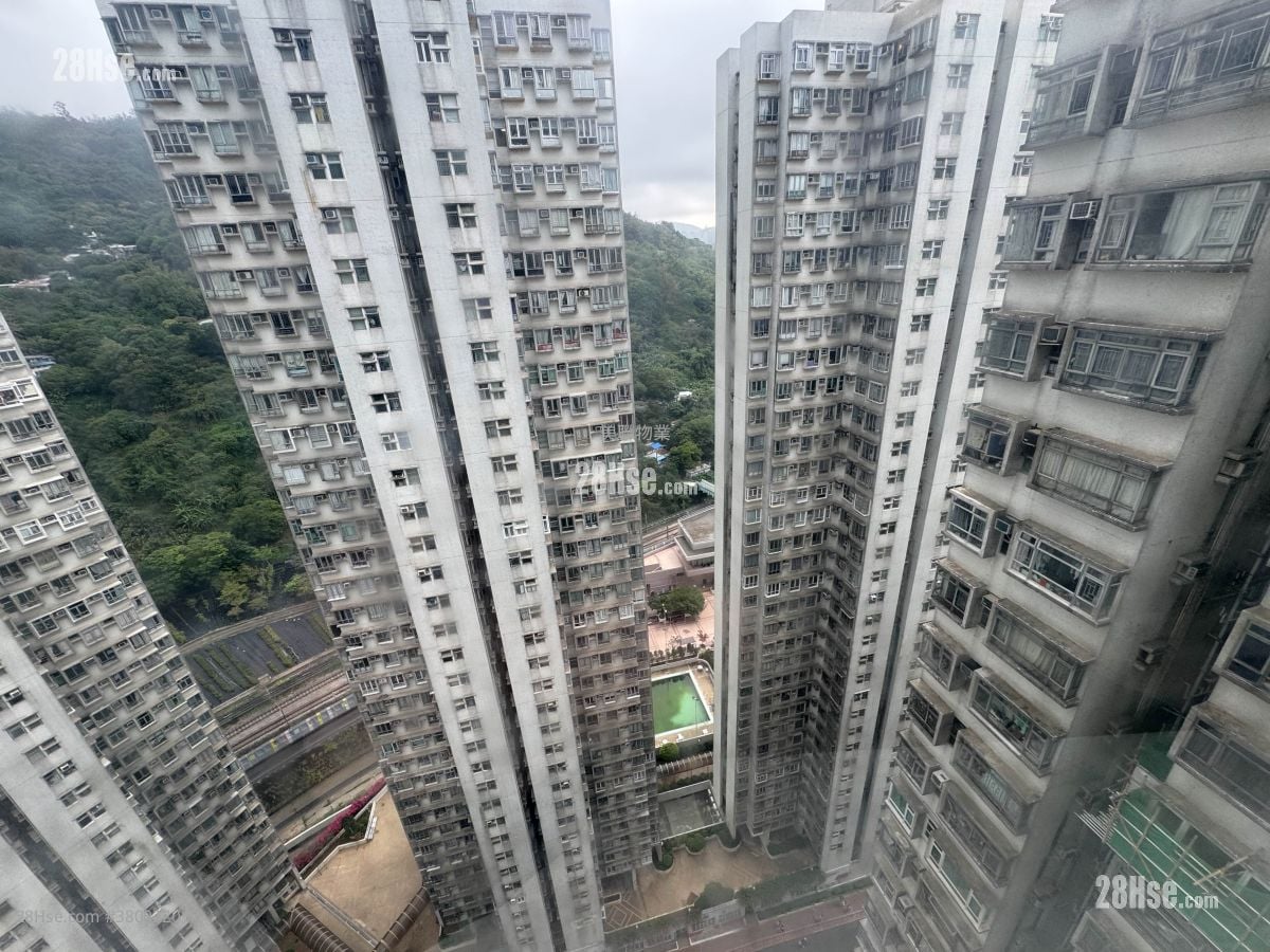 Tsuen King Garden Sell 2 Bedrooms 435 ft²