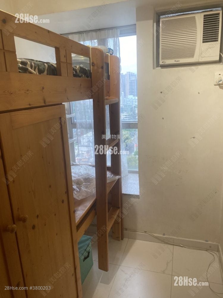 Fanling Town Center Sell 3 Bedrooms , 1 Bathroom 454 ft²