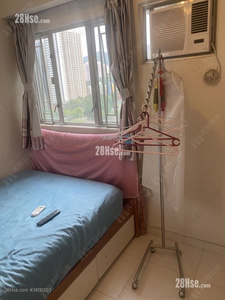 Fanling Town Center Sell 3 Bedrooms , 1 Bathroom 454 ft²