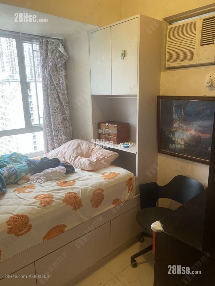 Fanling Town Center Sell 3 Bedrooms , 1 Bathroom 454 ft²