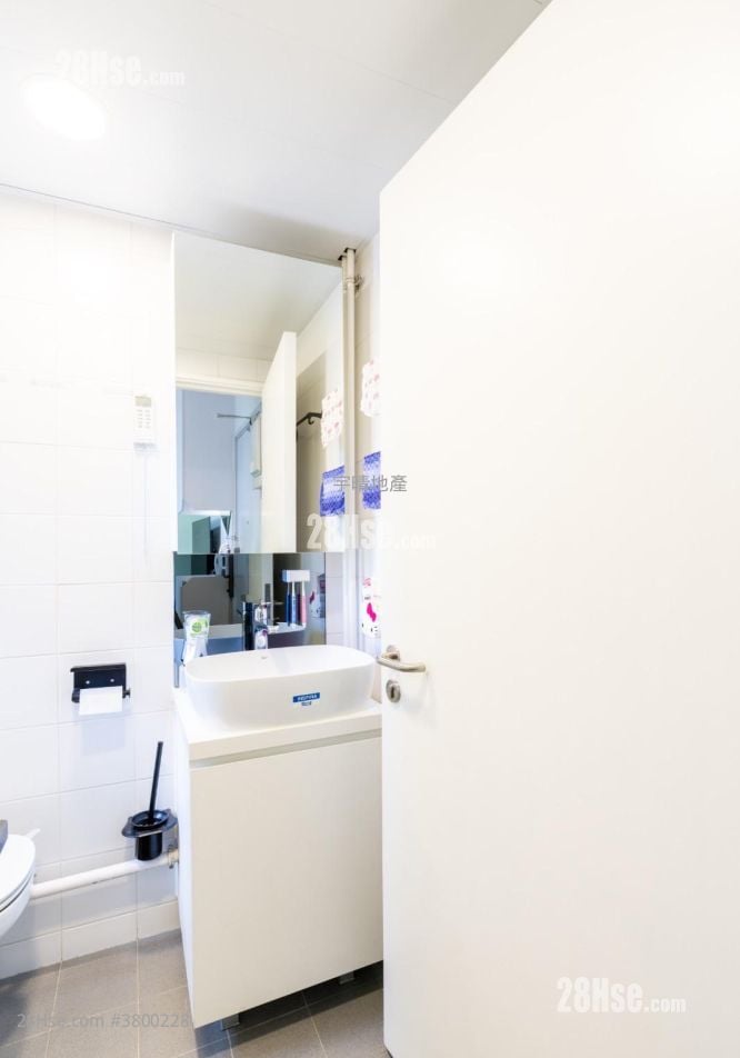 Lai Tsui Court Sell 287 ft²