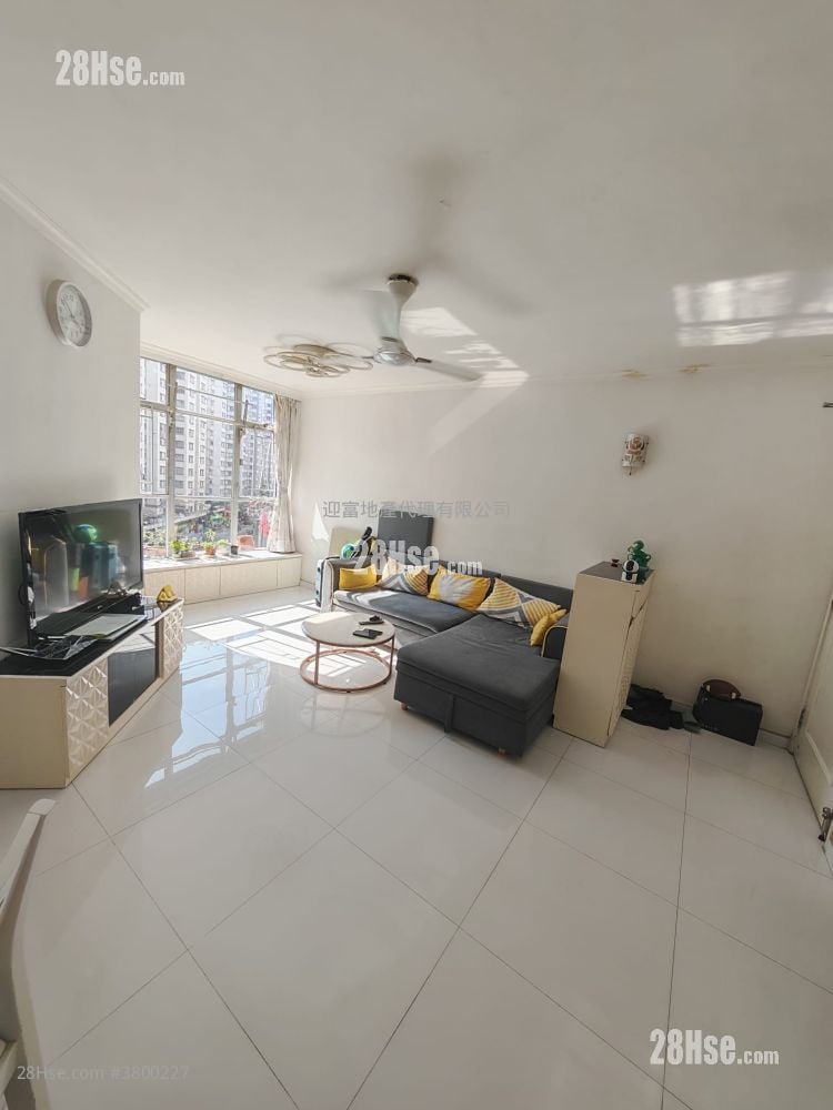 Whampoa Garden Sell 2 Bedrooms , 1 Bathroom 505 ft²