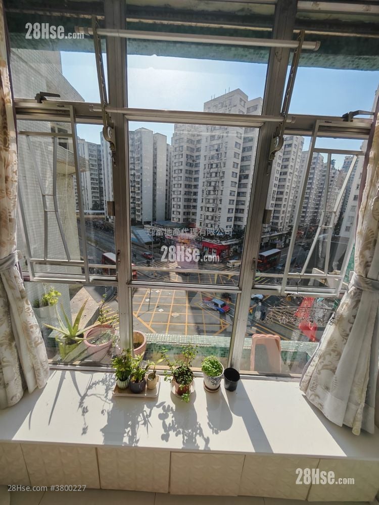 Whampoa Garden Sell 2 Bedrooms , 1 Bathroom 505 ft²