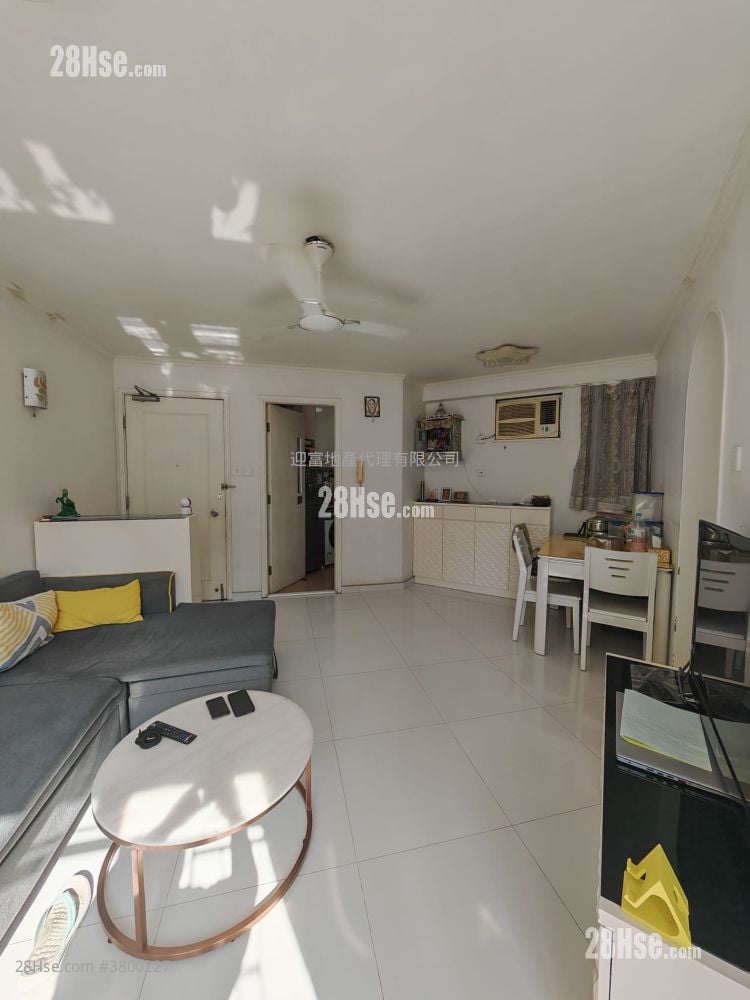 Whampoa Garden Sell 2 Bedrooms , 1 Bathroom 505 ft²