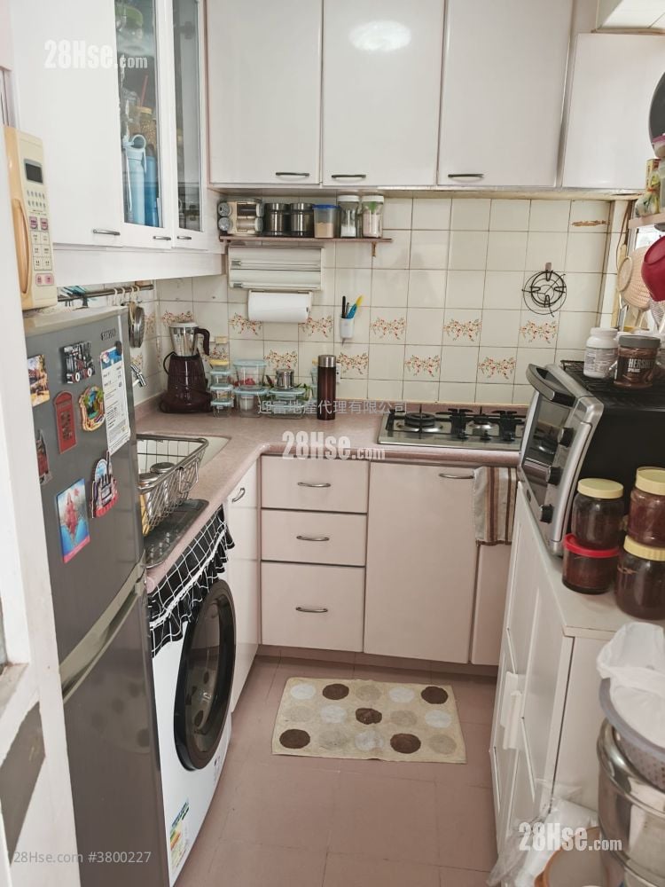Whampoa Garden Sell 2 Bedrooms , 1 Bathroom 505 ft²