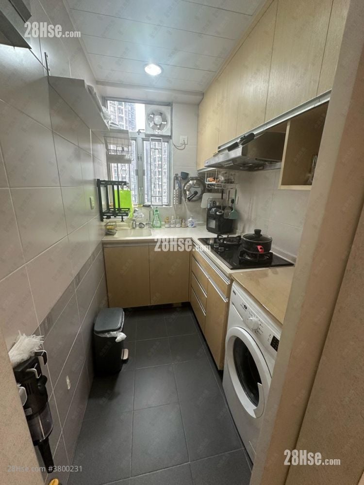 Bauhinia Garden Sell 2 Bedrooms 484 ft²