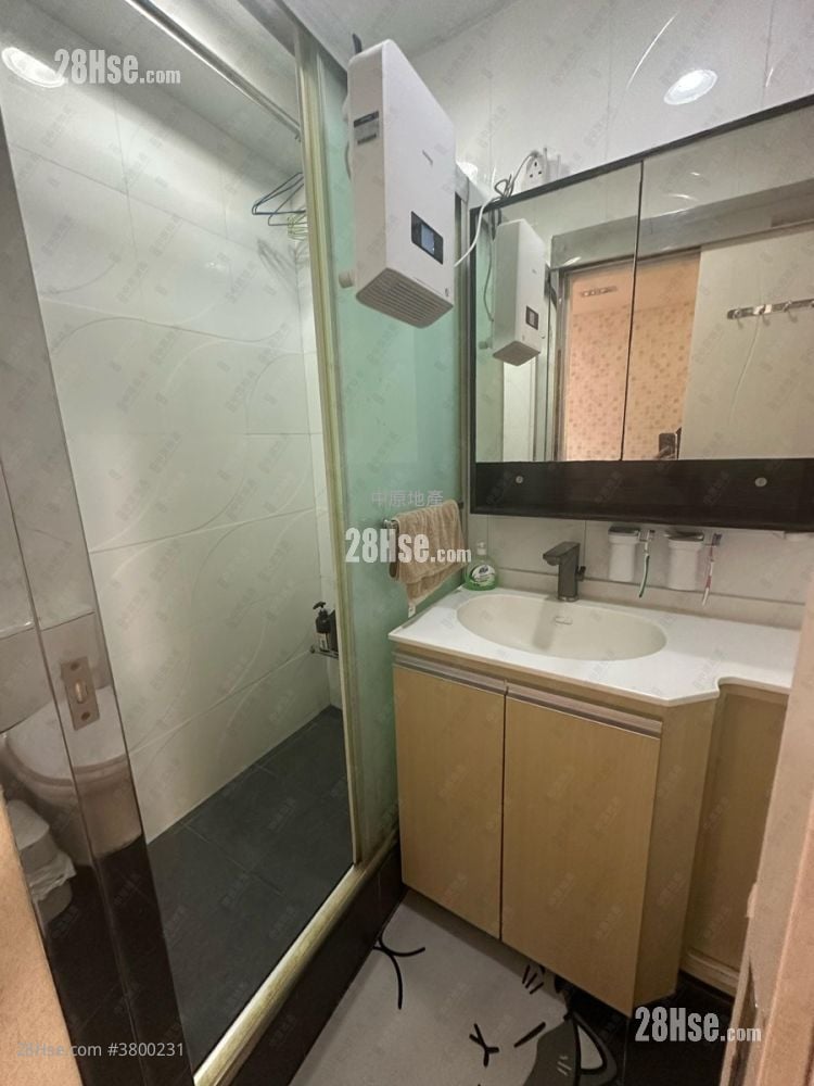 Bauhinia Garden Sell 2 Bedrooms 484 ft²