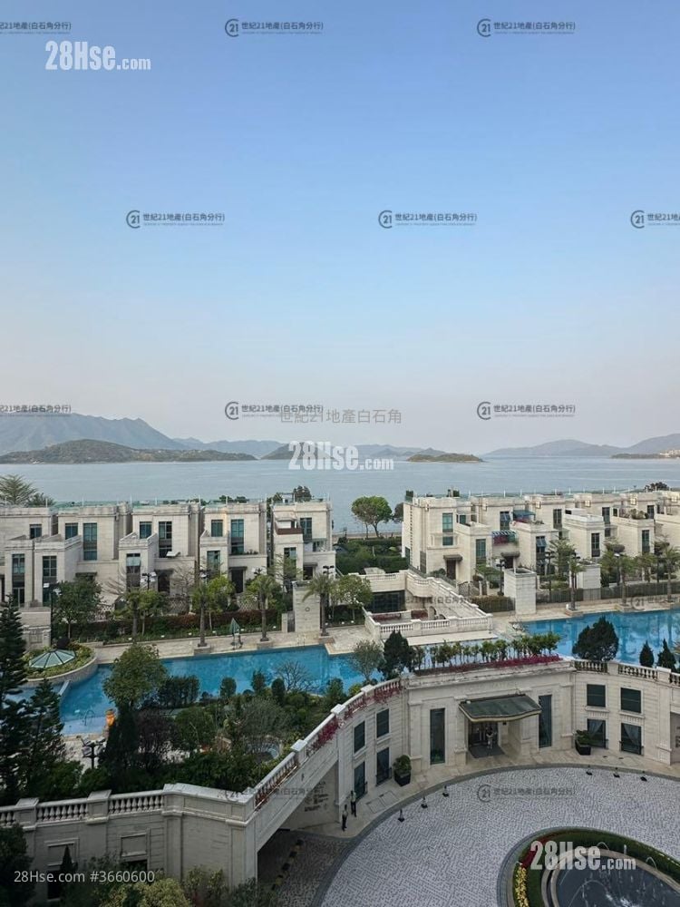 Mayfair By The Sea Rental 4 Bedrooms , 3 Bathrooms 1,395 ft²