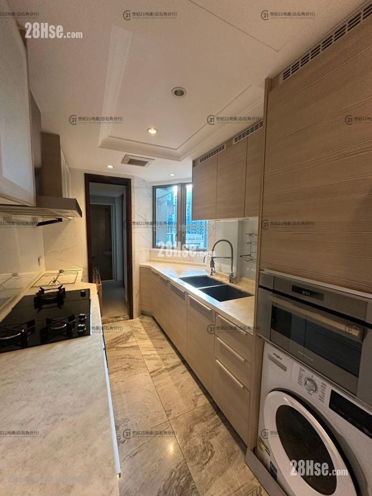 Mayfair By The Sea Rental 4 Bedrooms , 3 Bathrooms 1,395 ft²