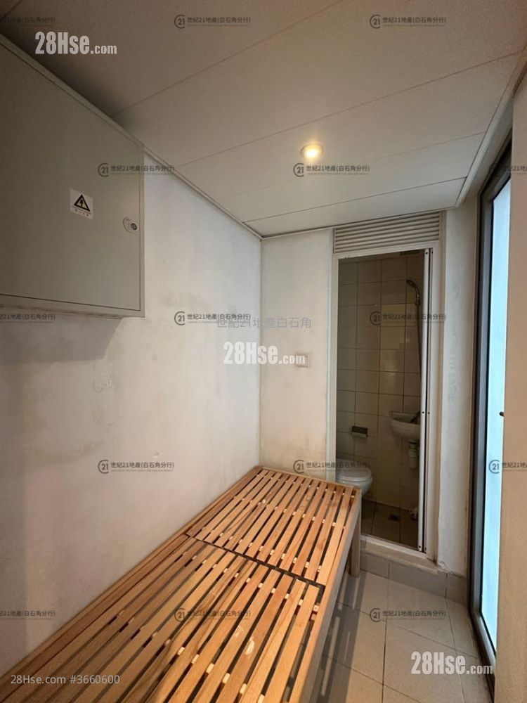 Mayfair By The Sea Rental 4 Bedrooms , 3 Bathrooms 1,395 ft²