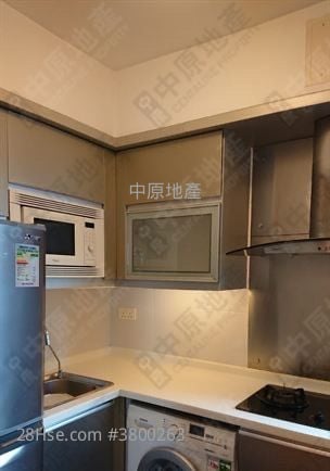 Beneville Sell 2 Bedrooms 428 ft²