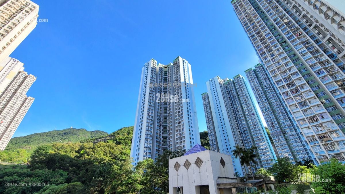 Tung Hei Court Sell 3 Bedrooms , 1 Bathroom 598 ft²