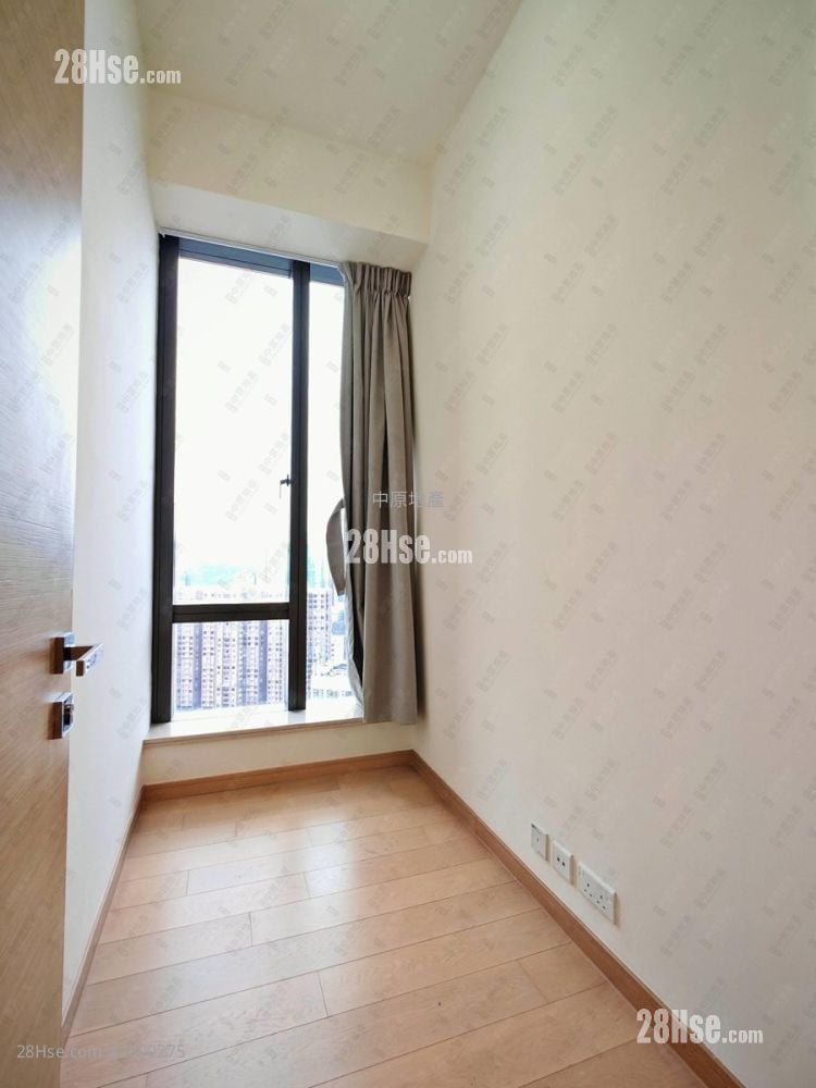 Mantin Heights Rental 3 Bedrooms , 1 Bathroom 669 ft²