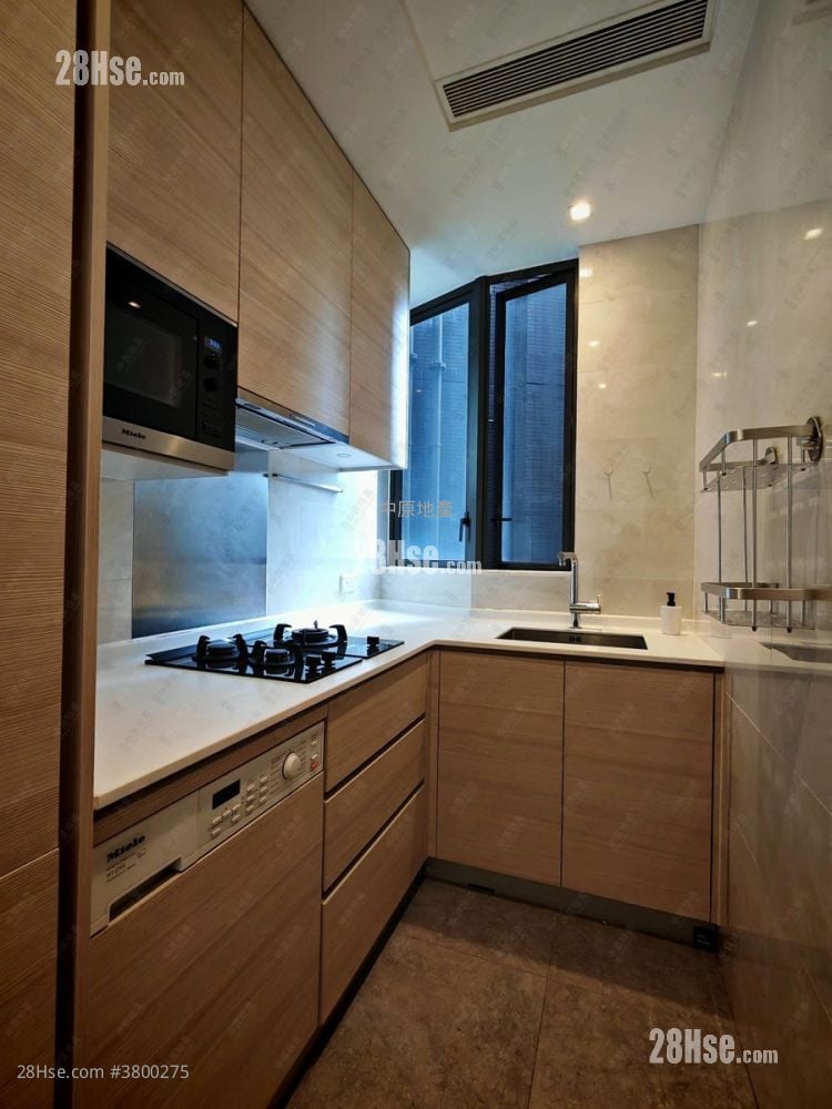 Mantin Heights Rental 3 Bedrooms , 1 Bathroom 669 ft²