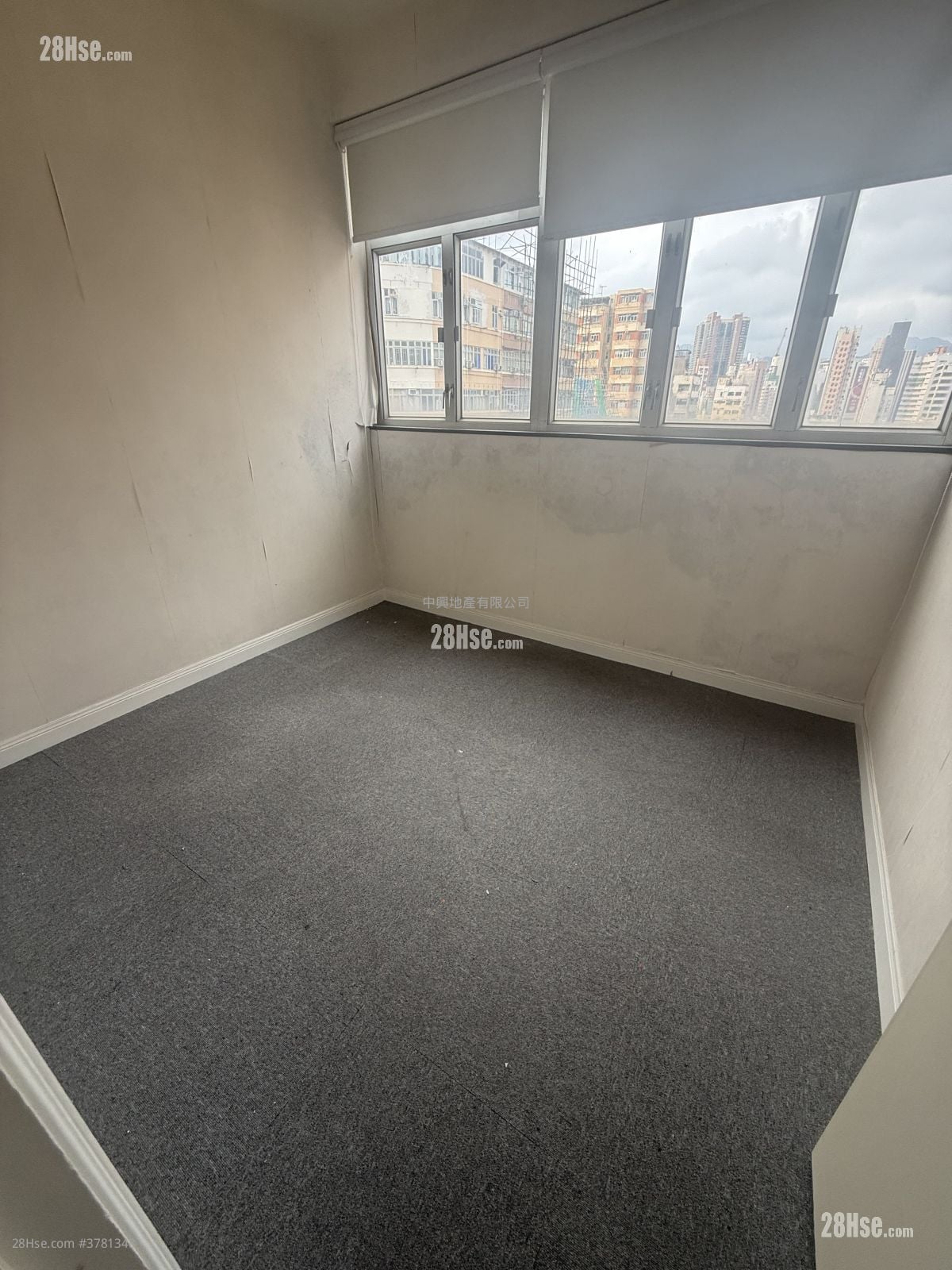 The Tun Shing Mansion Sell 3 Bedrooms , 1 Bathroom 462 ft²