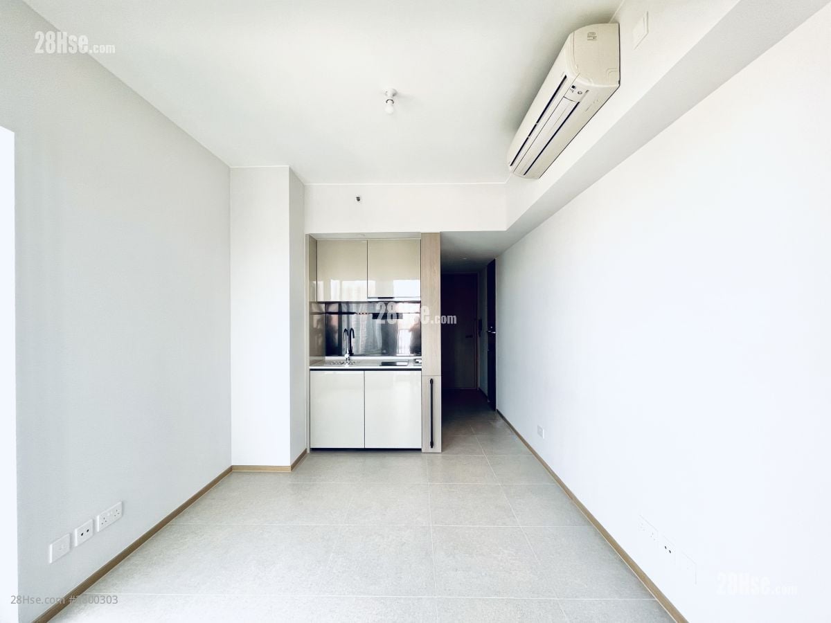 Atrium House Rental Studio , 1 Bathroom 238 ft²