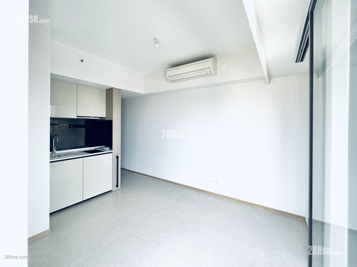 Atrium House Rental Studio , 1 Bathroom 238 ft²