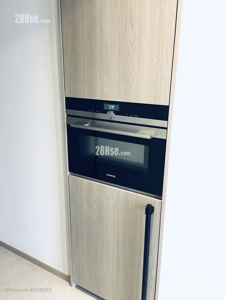 Atrium House Rental Studio , 1 Bathroom 238 ft²