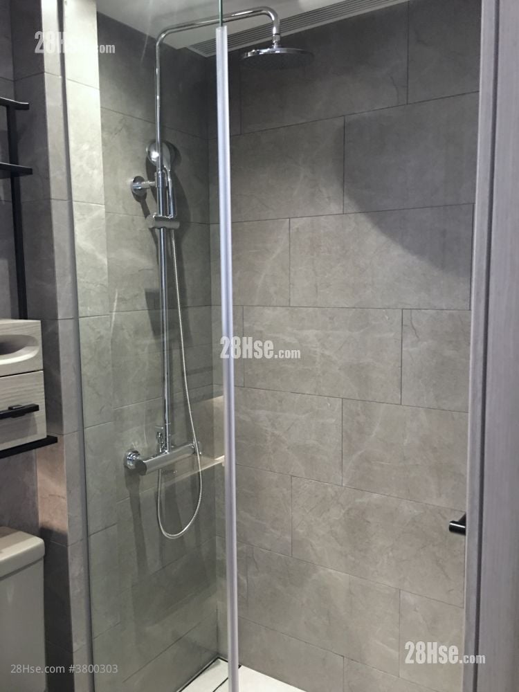 Atrium House Rental Studio , 1 Bathroom 238 ft²