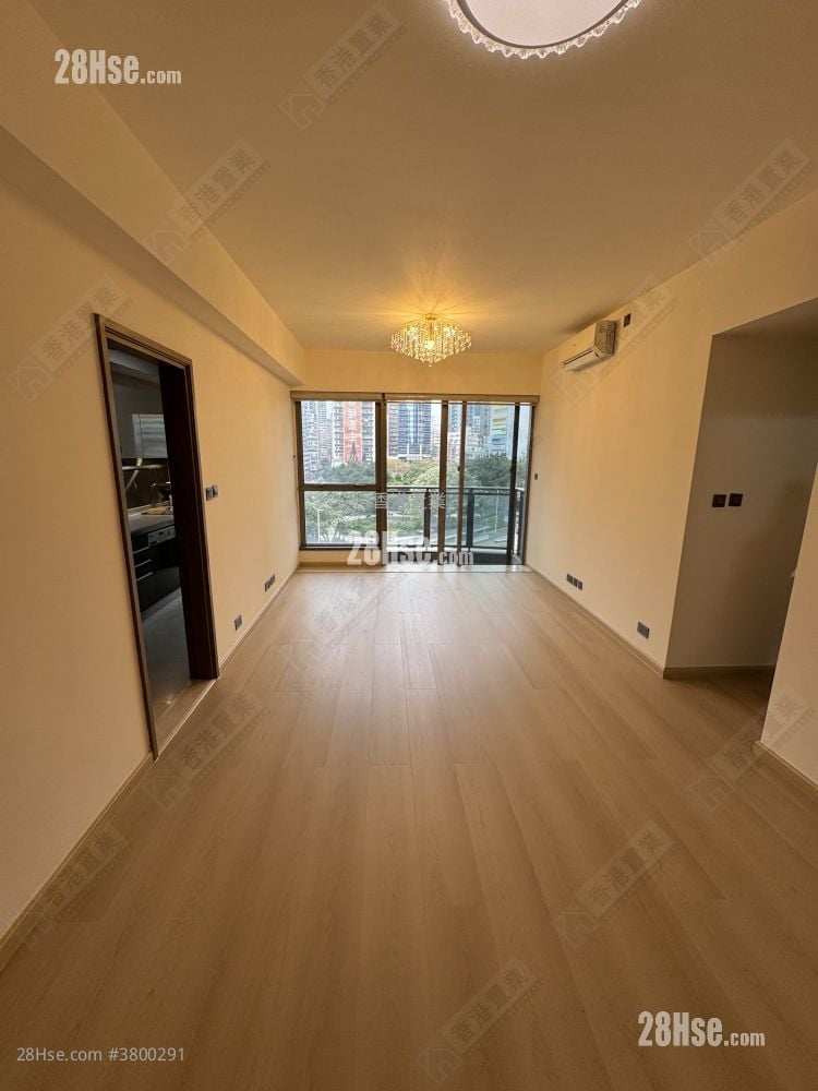 The Austin Rental 3 Bedrooms , 2 Bathrooms 890 ft²