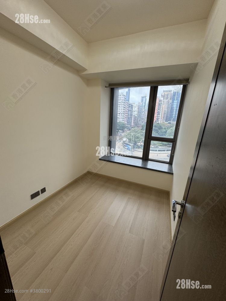 The Austin Rental 3 Bedrooms , 2 Bathrooms 890 ft²