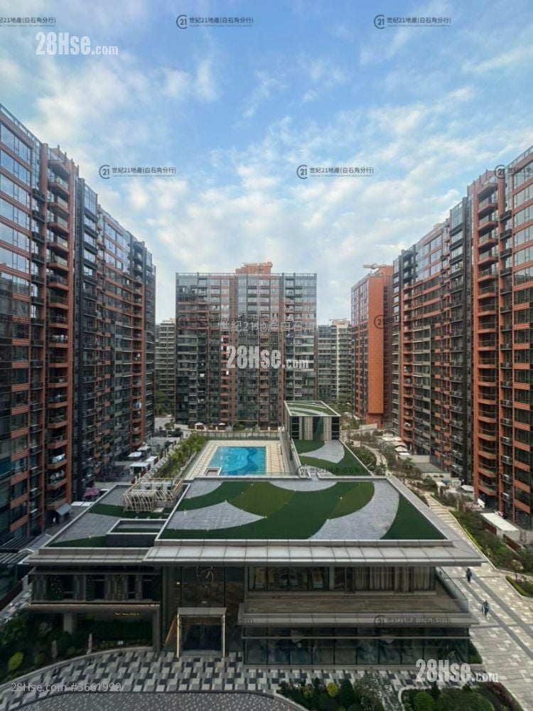 Centra Horizon Rental 3 Bedrooms , 2 Bathrooms 987 ft²