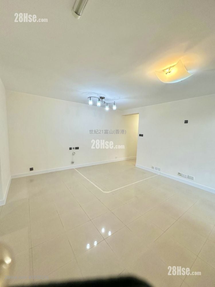 德强苑 售盘 3 房 , 1 浴室 574 平方尺