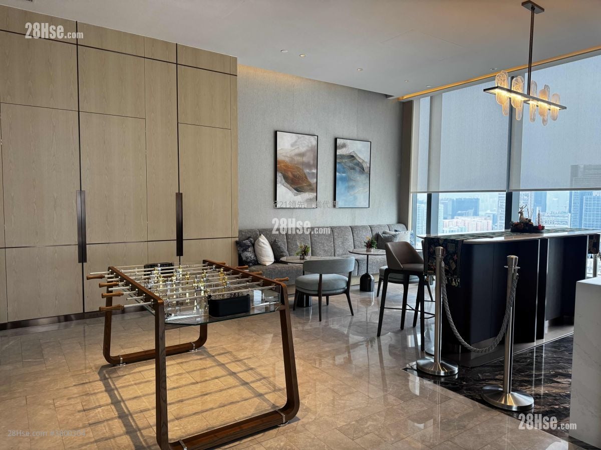 Uptown East Sell 3 Bedrooms , 3 Bathrooms 690 ft²