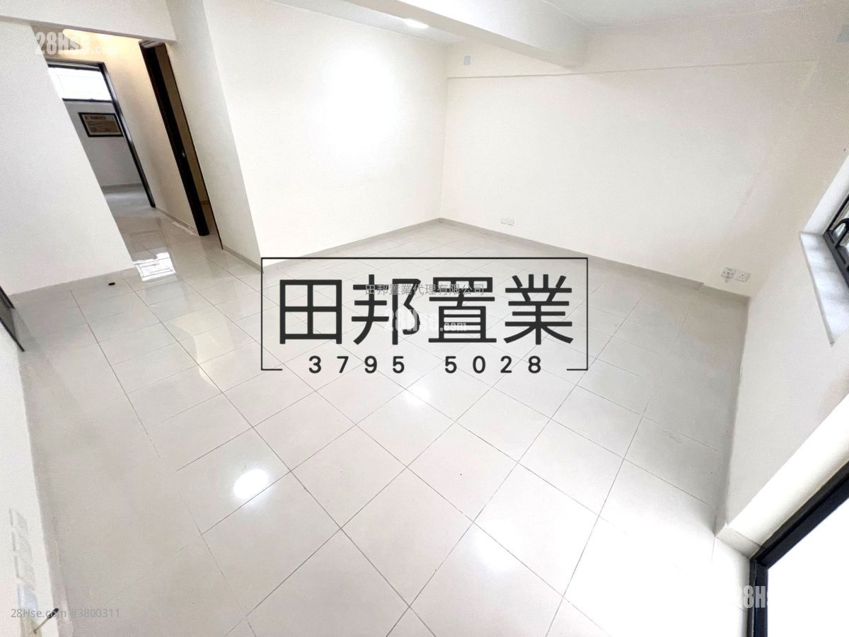 村屋 售盘 2 房 , 1 浴室 700 平方尺