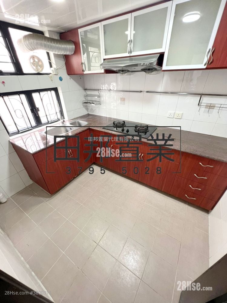 村屋 售盘 2 房 , 1 浴室 700 平方尺