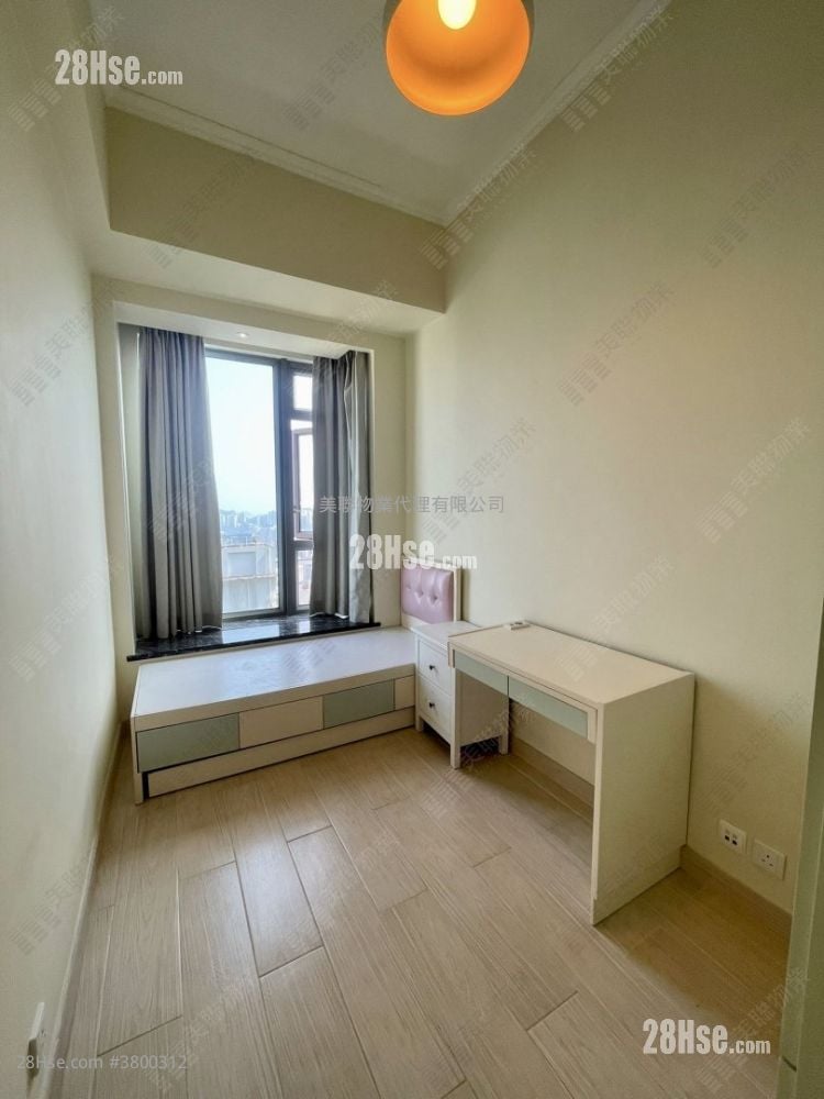 The Cairnhill Sell 3 Bedrooms 1,008 ft²