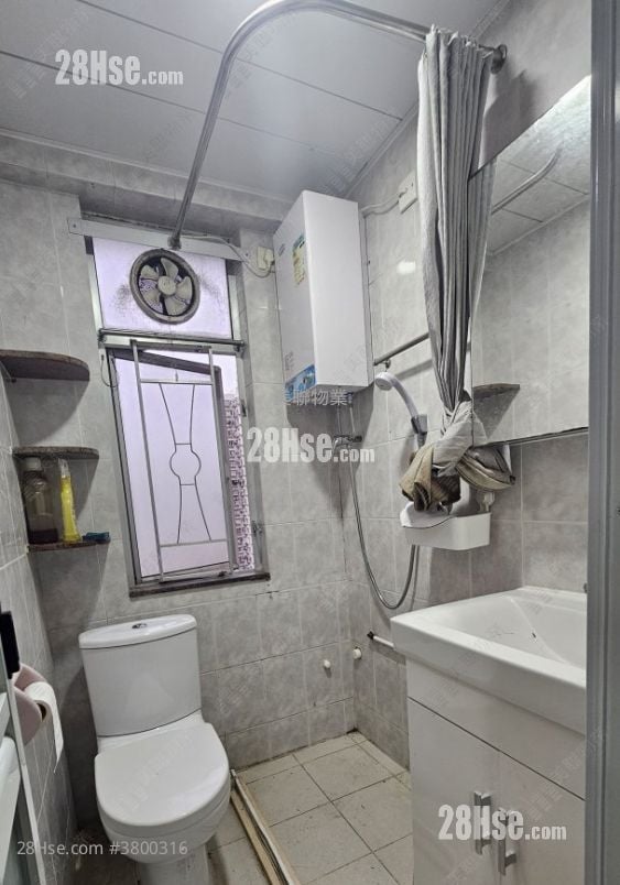 Fung Cheung Building Sell 333 ft²