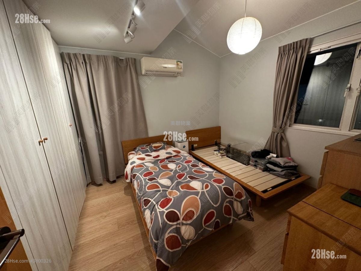 Fairview Park Sell 3 Bedrooms , 2 Bathrooms 848 ft²