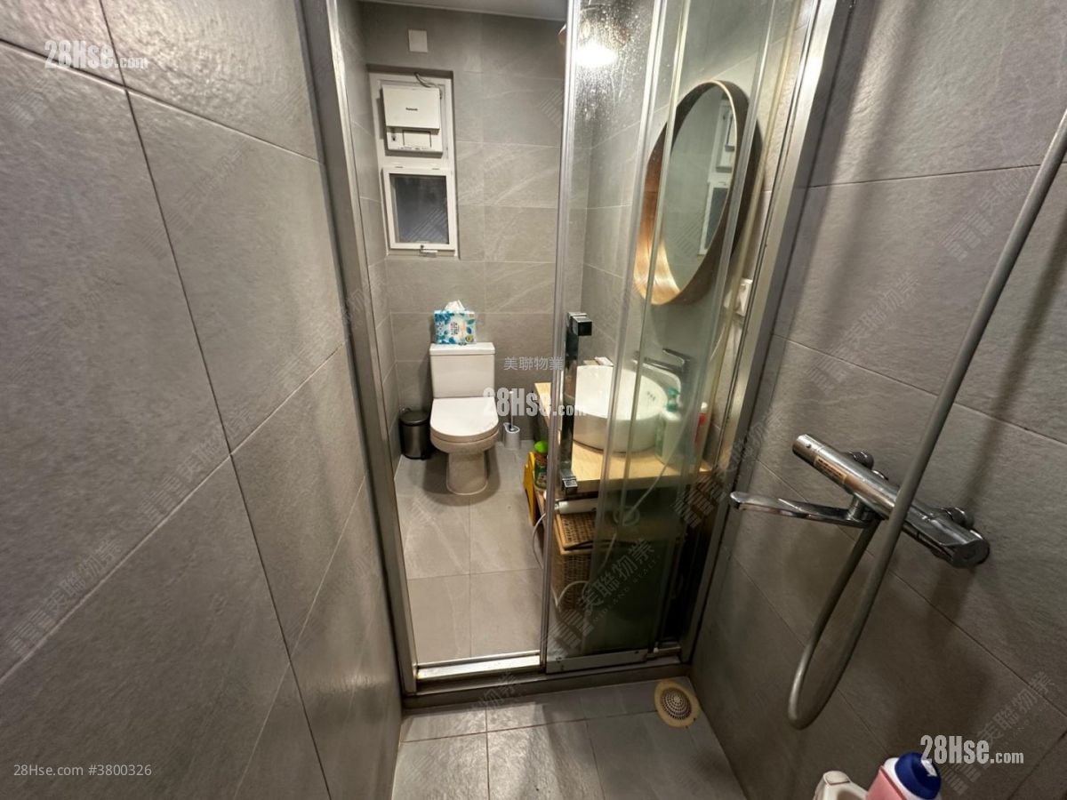 Fairview Park Sell 3 Bedrooms , 2 Bathrooms 848 ft²